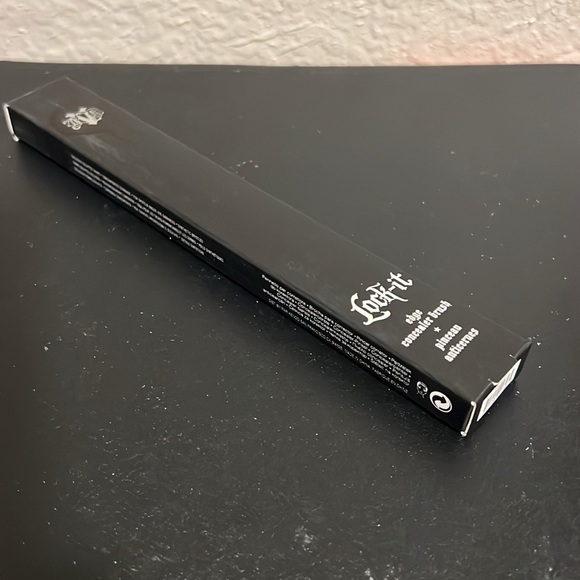 KVD LOCK-IT EDGE CONCEALER BRUSH #40 - Picture 2 of 3